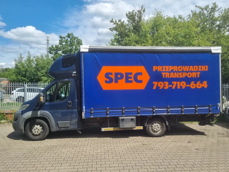 bus przeprowadzkowy firmy spec